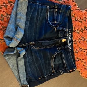 SIZE 2 AMERICAN EAGLE JEAN SHORTS